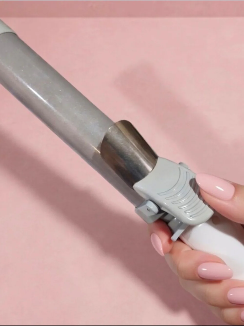 Beachwaver Co S1 Rotating Curling Iron White DV1137/S1 TESTED GREAT Hair Tool